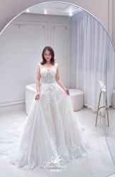 -LOVE SHINE婚纱·红鼎庄龙凤褂·妈妈装定制