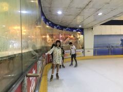 -正佳冰河湾真冰滑冰场
