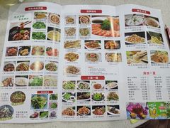 -墨脱石锅椰子鸡•香草鸭•东山羊(大东海店)