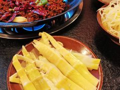 -渝井巷重庆老火锅(沈阳吉祥店)