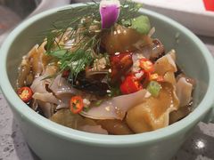捞汁竹耳菌-羊来顺冰煮鲜羊铁锅烀羊肉(八卦岭店)