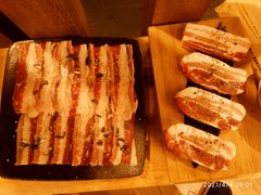 猪五花-泥炉烧肉师(新街口金銮巷店)