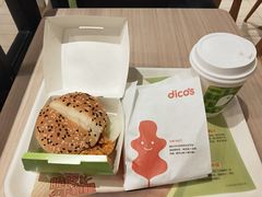 -德克士(虹桥火车站店)