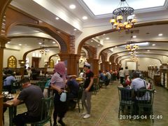 等位区-清真·玛丽亚新疆菜主题餐厅(浙江中路店)