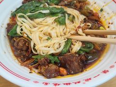 -犟一碗双椒鸡面(得意世界店)