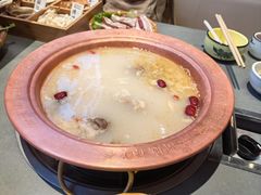 -阿婆情腊排骨火锅·野生菌季(古城旗舰店)