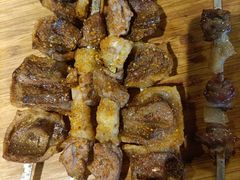 -小河公主秘制烤羊腿(小绿谷店)