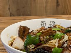 -每碗面馆(新鸿安大厦店)