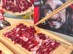 -海底捞火锅鲜切牛肉主题店(长寿路店)