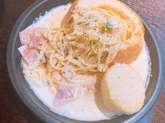 面包奶油意面-机器人火炉披萨