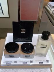 点击看大图 -奥伦纳素Erno Laszlo