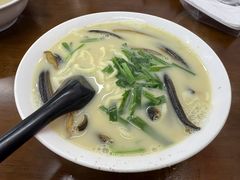 -三百碗宝应长鱼面(板仓街店)