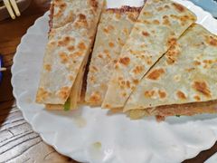 -溢心园香河肉饼总店