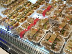 -巴黎贝甜(大宁国际商业广场店)