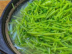 -丽虹云南过桥米线(兴工街店)