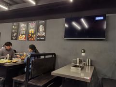 大堂-老吕涮羊肉•东北原味烧烤•大油边•烤鱼(五角场店)