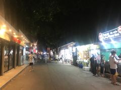 -拉威海鲜市场