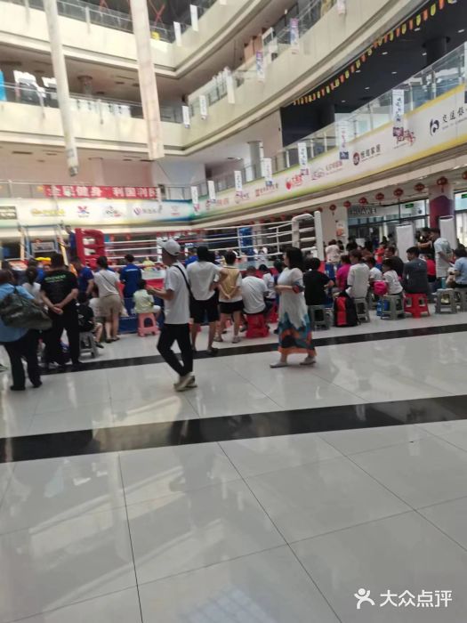 泉汇购物广场(大沽南路店)图片