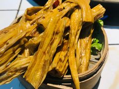 -瓜西西重庆火锅(花溪店)