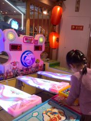 -卡通尼乐园(新达汇三林店)