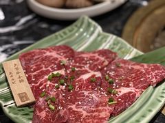 -山川小町·极番烧肉(新地假日广场店)
