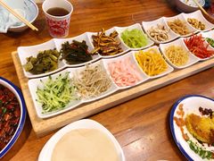-怪噜范·老贵阳街头名小吃(数博万达店)