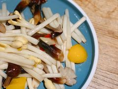 花生芽炒鸡枞菌-水木苼 蔬食料理