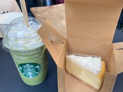 纽约风浓郁重芝士蛋糕-星巴克(昆明金鹰天地店)