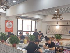 大堂-八两八金·莱芜特色炒鸡(市南漳浦路店)
