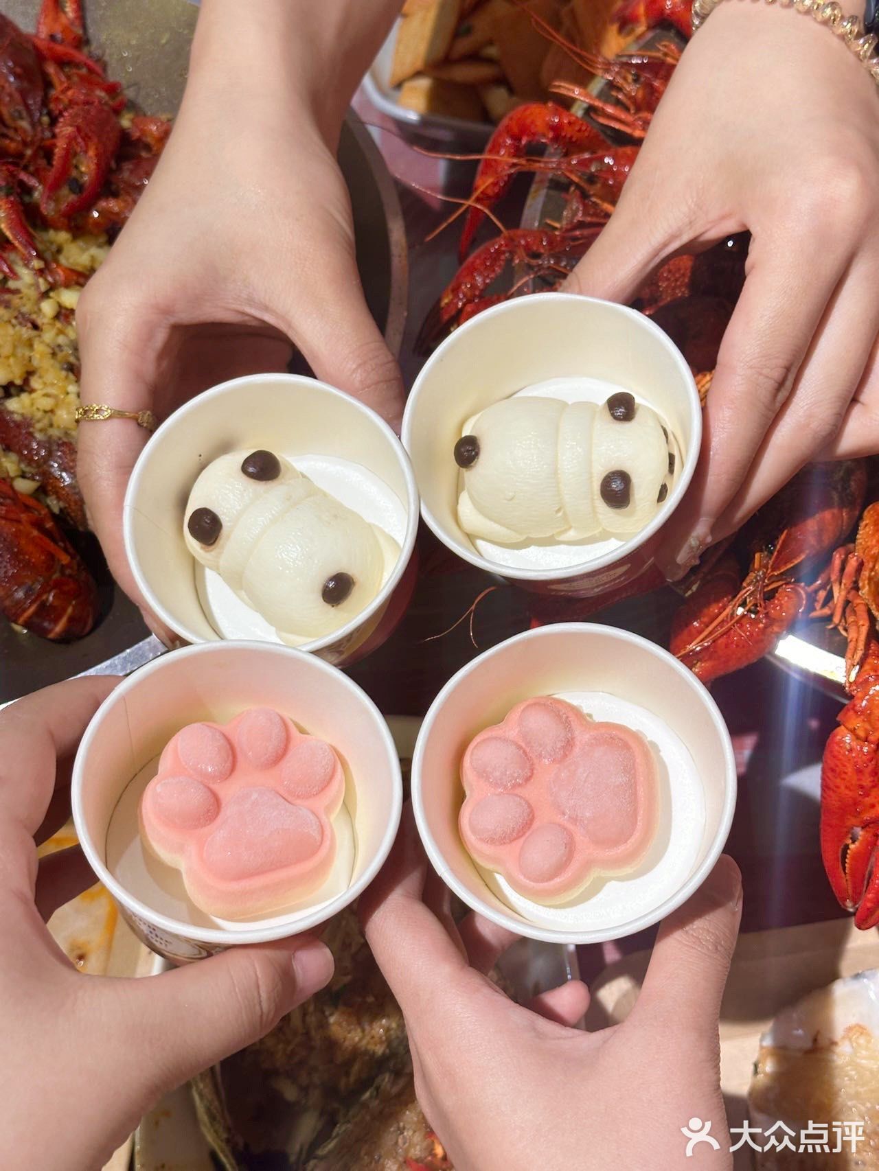 夏天就拉上姐妹来这炫虾！鲑记龙虾（磨街店）