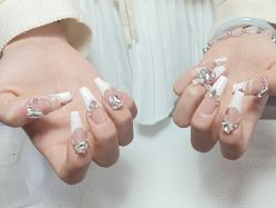 -星辰·新中式美甲美睫工作室
