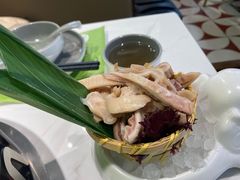 -洪氏嗨捞·广东猪肚鸡·椰子鸡火锅(西咸万象城店)