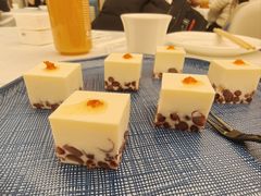 -品海楼·大连海胆锅贴馆(东港店)