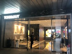 -TONI&GUY