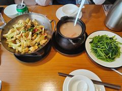 -莲餐厅·湖北菜·潜江小龙虾店(愚园路店)