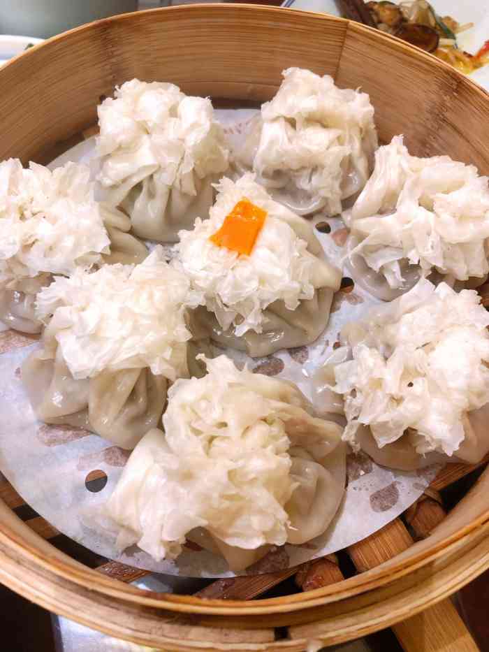 龙聚祥(烧麦馆)-"中午跟小伙伴一起吃饭,被推荐了这家店,在.