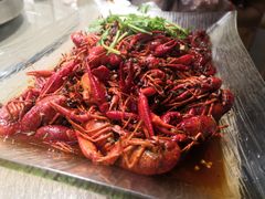 日进·小龙虾-日进一片海.生腌海鲜火锅.宵夜烧烤(三里屯总店)