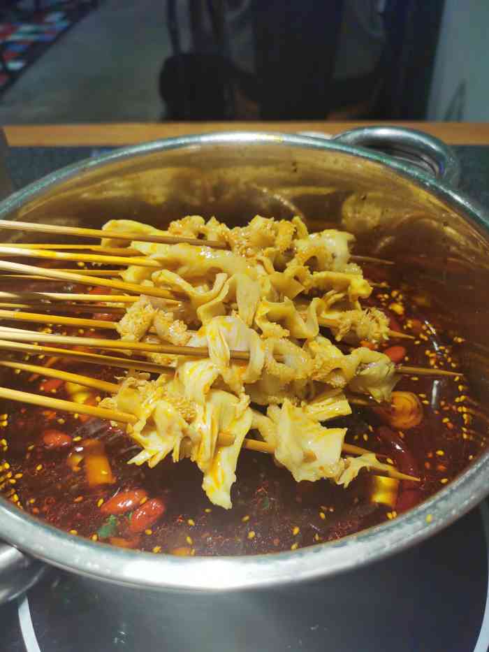 168鹤岗小串(温都水城店)-"[薄荷]环境: 半地下室空间,感觉通风不.