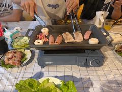 -玩坞轰趴馆·户外团建聚会主题生日派对馆(世豪广场店)
