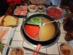 -热火朝天鲜切牛肉火锅(南强街巷店)