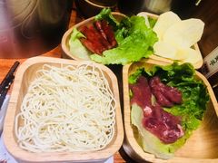 -独食火锅·半米屋台(直营总店)