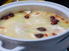 鲍鱼鸡锅-金龙·打边炉(南京西路店)