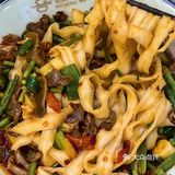 📍看孃孃这炒菜姿势我就知道这碗米线绝了！