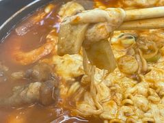 -三清洞摩西韩式年糕火锅(威高广场店)