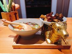 招牌牛大骨圆粉-百春原湖南牛肉粉(百联世纪店)