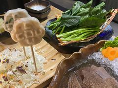 -湊湊火锅·茶憩(杭州湖滨银泰in77店)
