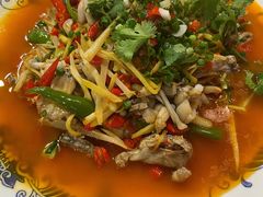 鲜锅美蛙-盐与味葱葱鲫鱼•自贡菜江湖菜(春熙店)