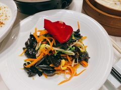 -满江红四季餐厅 · 国家五钻级酒家(新纪元大酒店店)