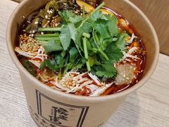 -侯志伟纯手工酸辣粉(荣民时代广场店)