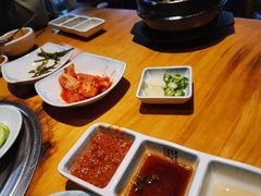 -唯成•韩国炭火烤肉 유성고기